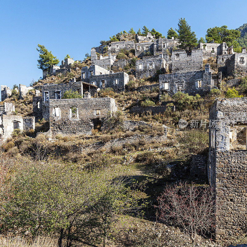 废弃的Kayakoy (Levissi Village, Karmylassos)石屋